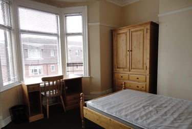 5 bed house, Helmsley Road, Jesmond Vale, Newcastle, NE21PP - Image 2
